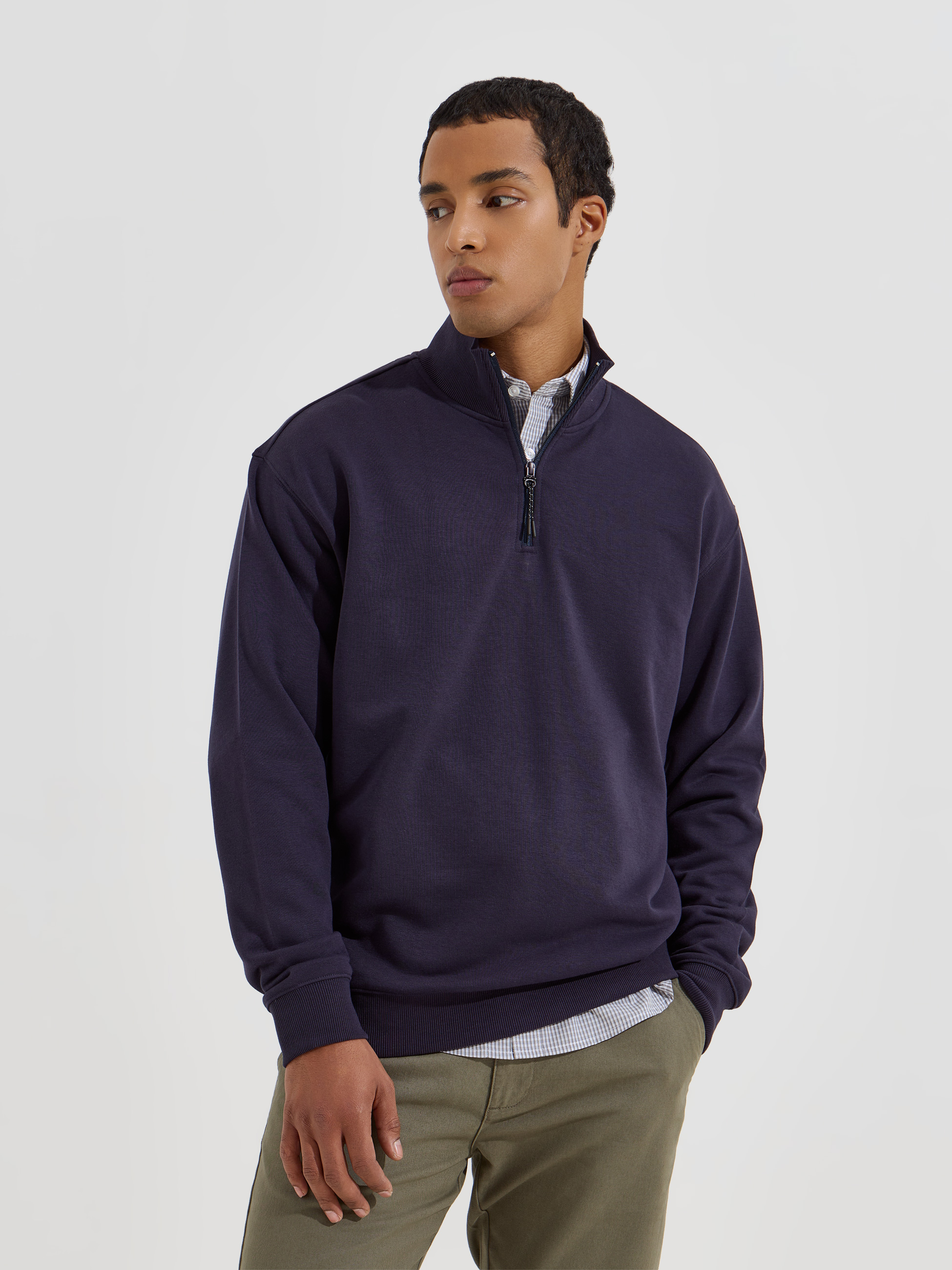 Camisola com gola de fecho