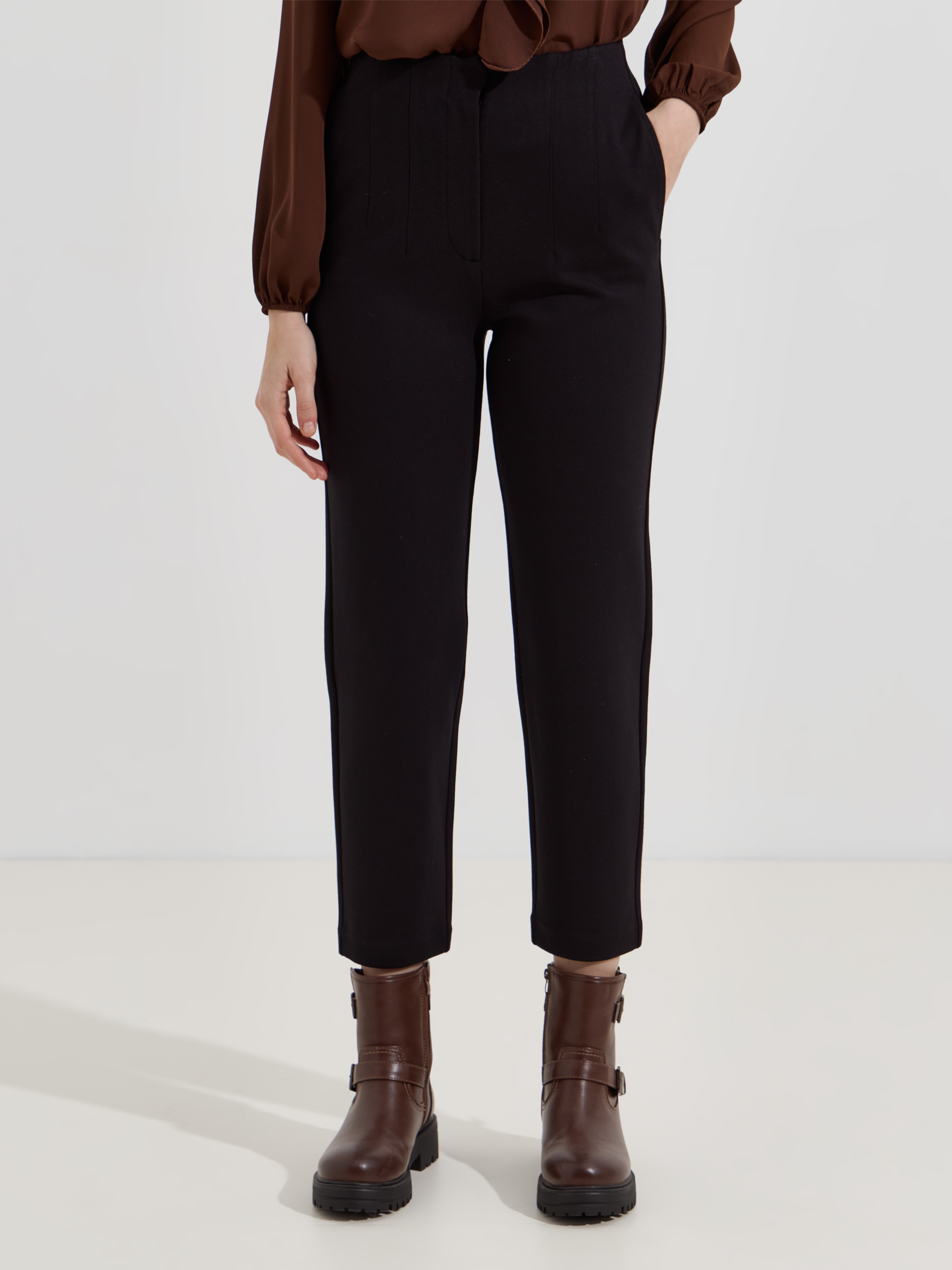 Calças de cintura subida