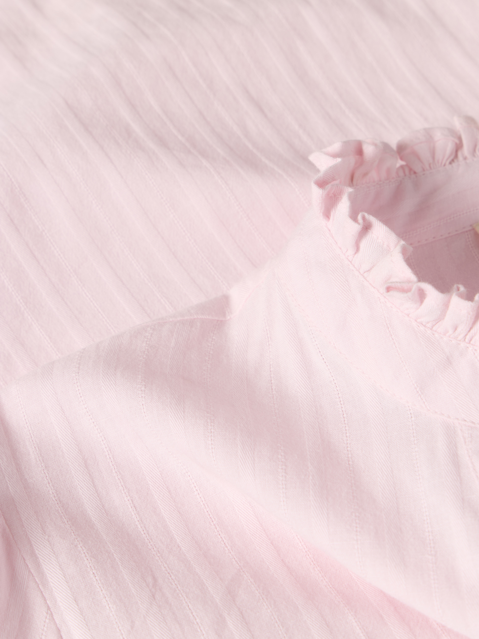 Blusa com decote franzido