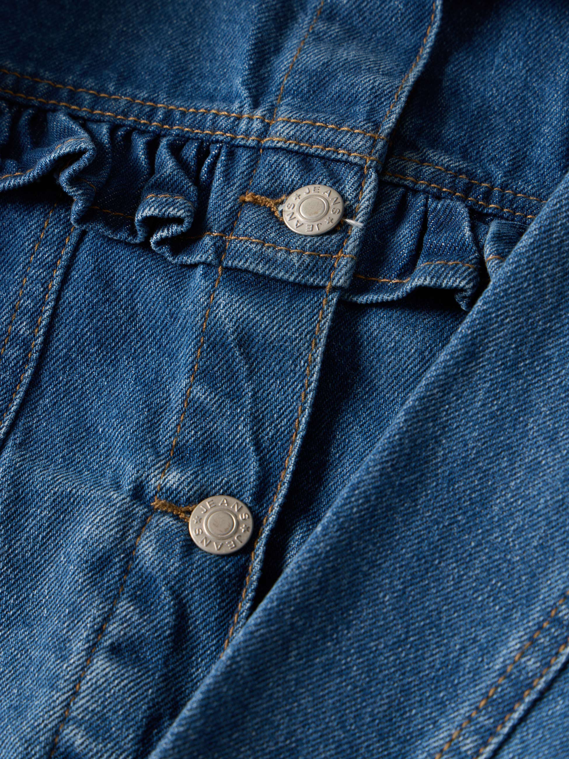 Casaco de ganga com folho