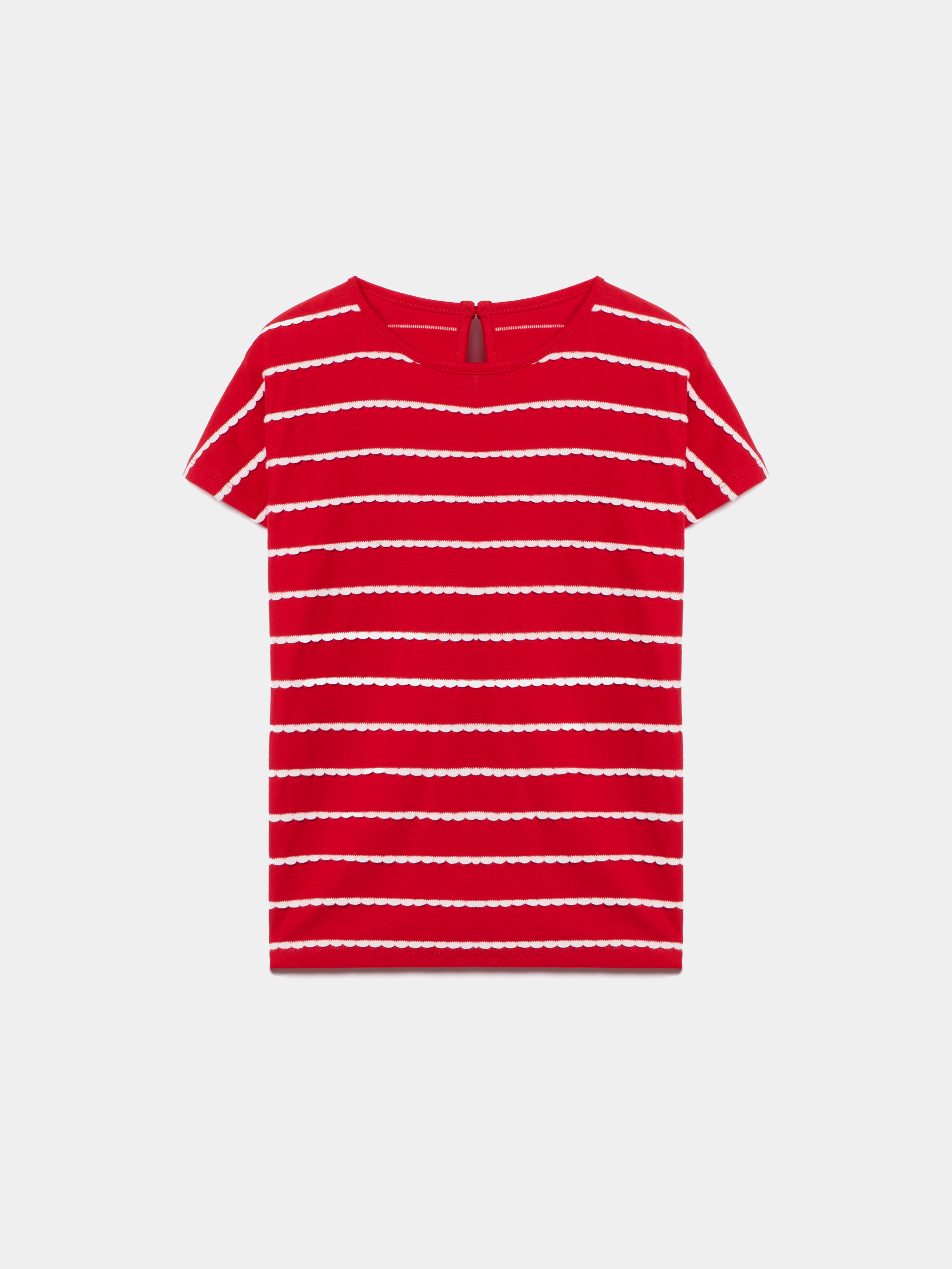 T-shirt vermelha com riscas