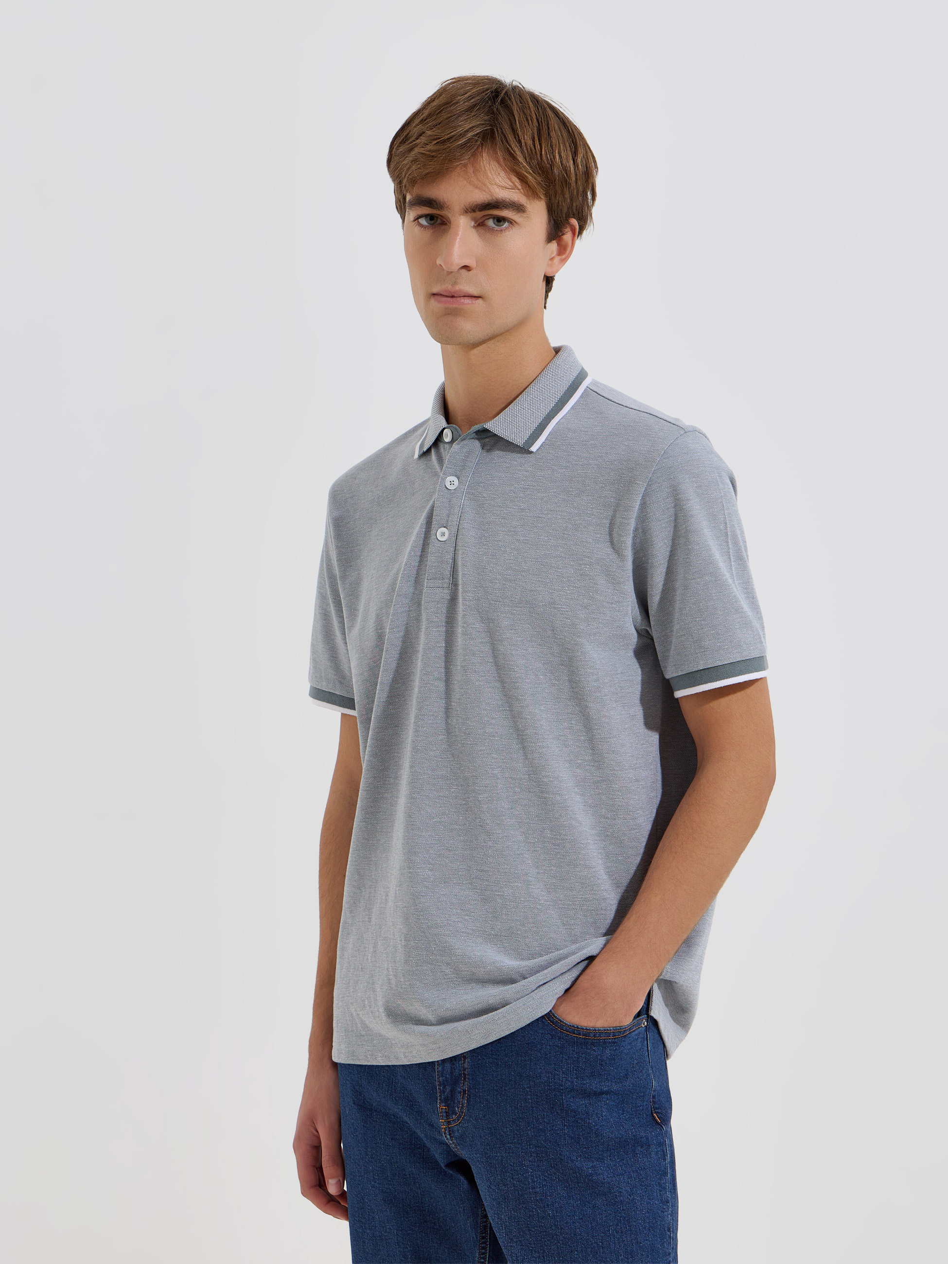 Polo em malha piquet