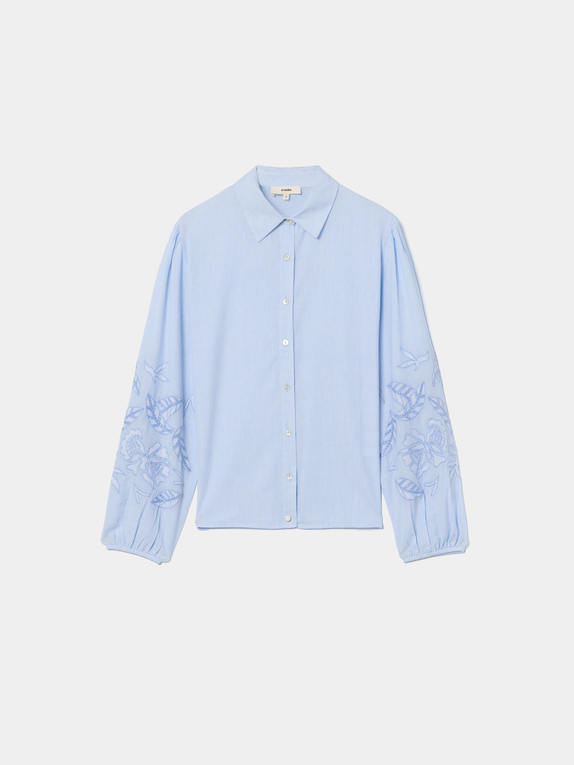 Camisa com mangas bordadas
