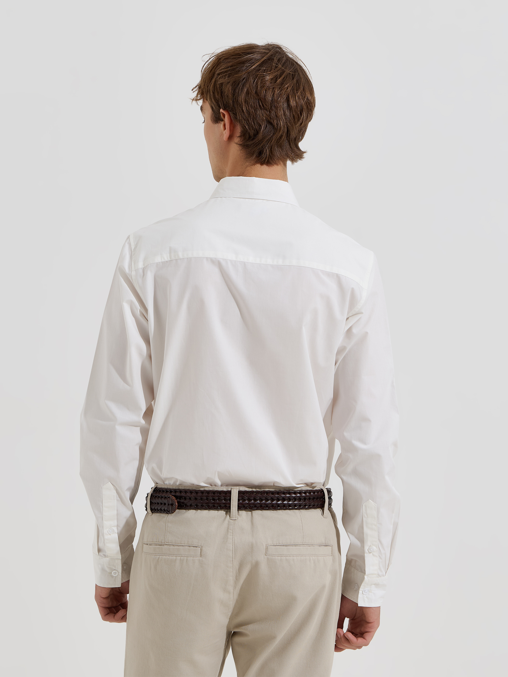 Camisa clássica com bolso