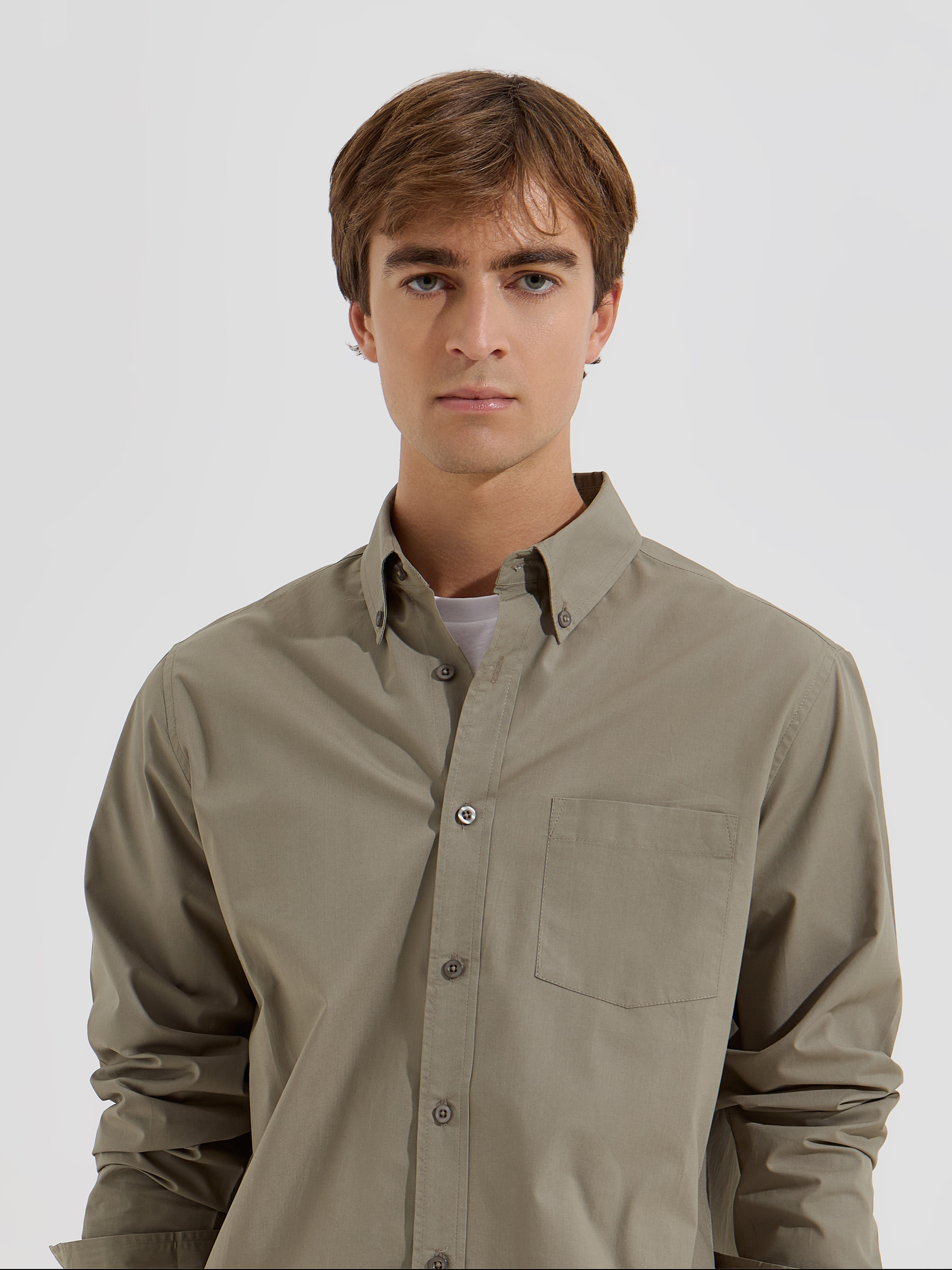 Camisa clássica com bolso