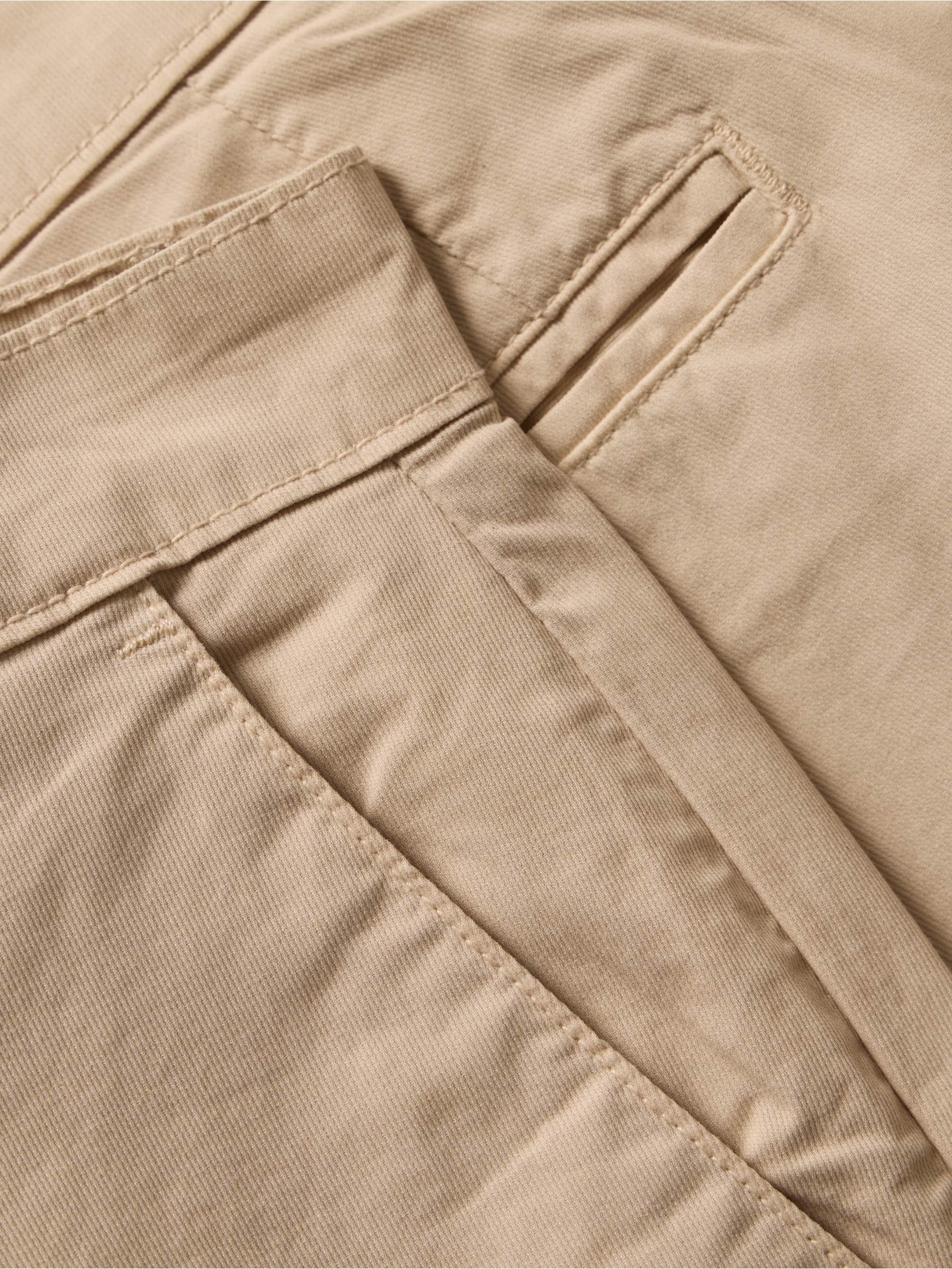 Calções chinos em textura
