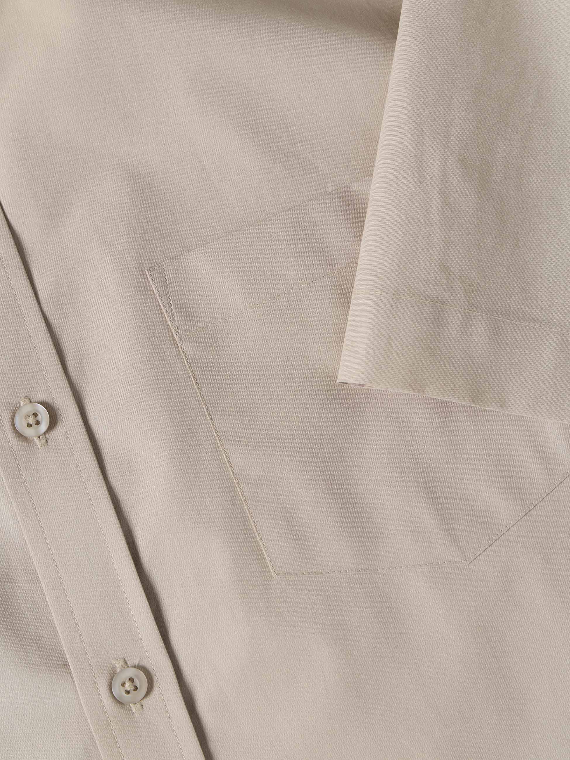 Camisa de manga curta com bolso