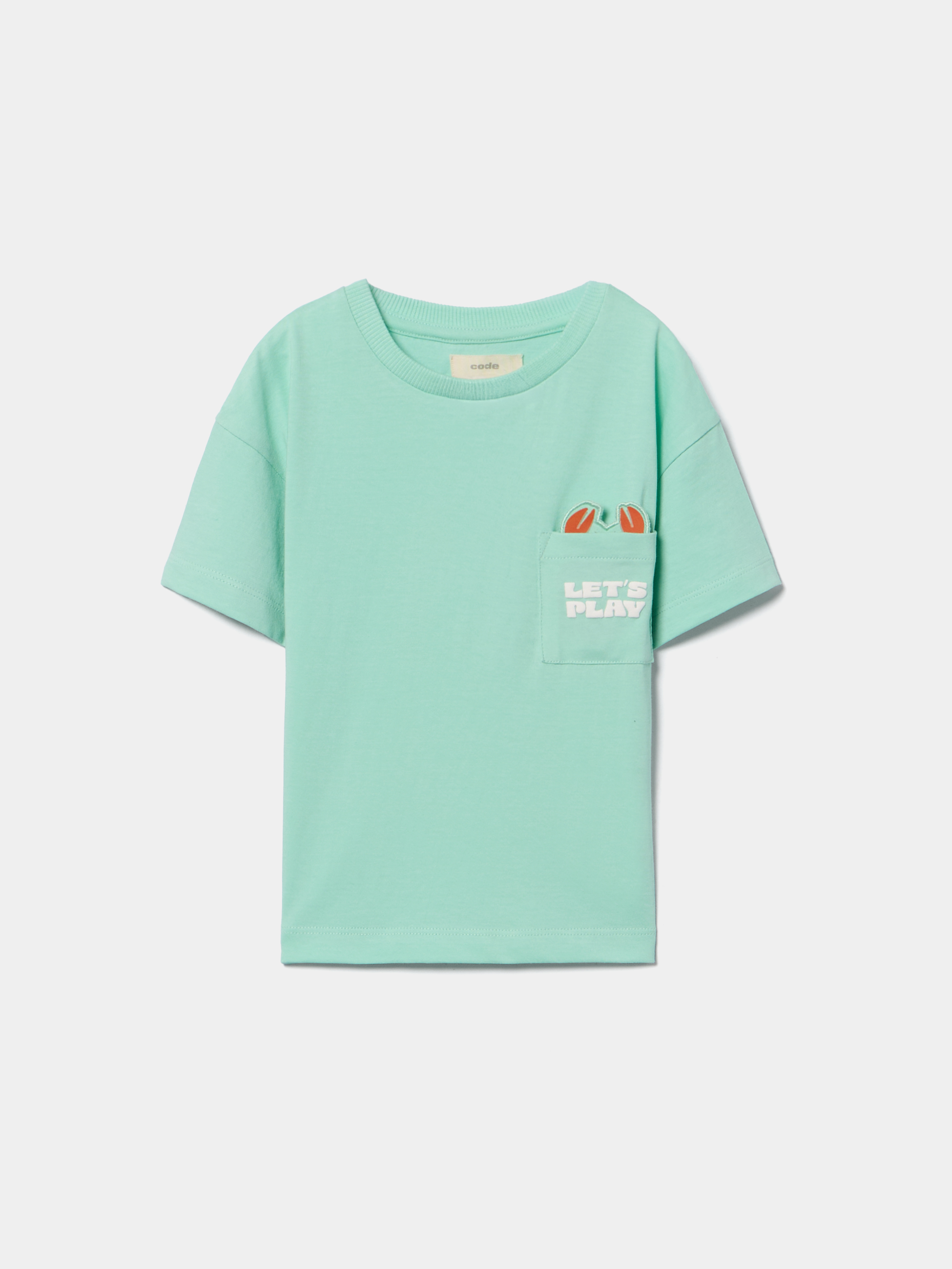 T-shirt com bolso e aplicação