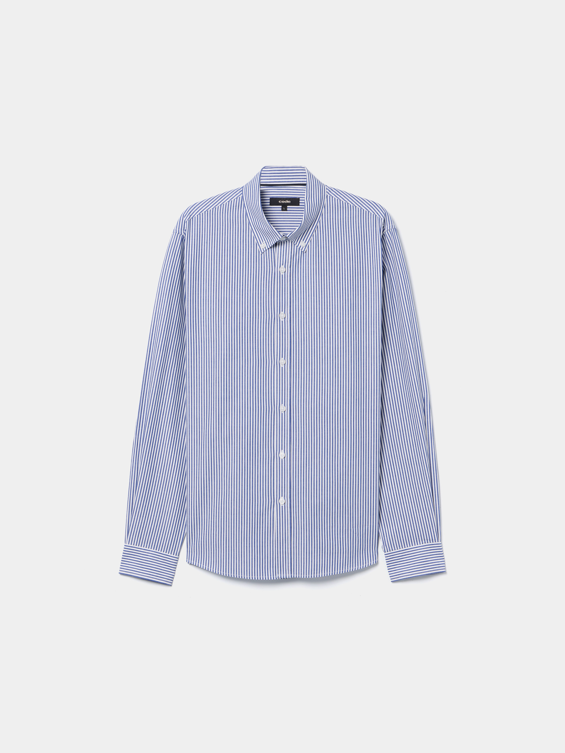 Camisa clássica às riscas