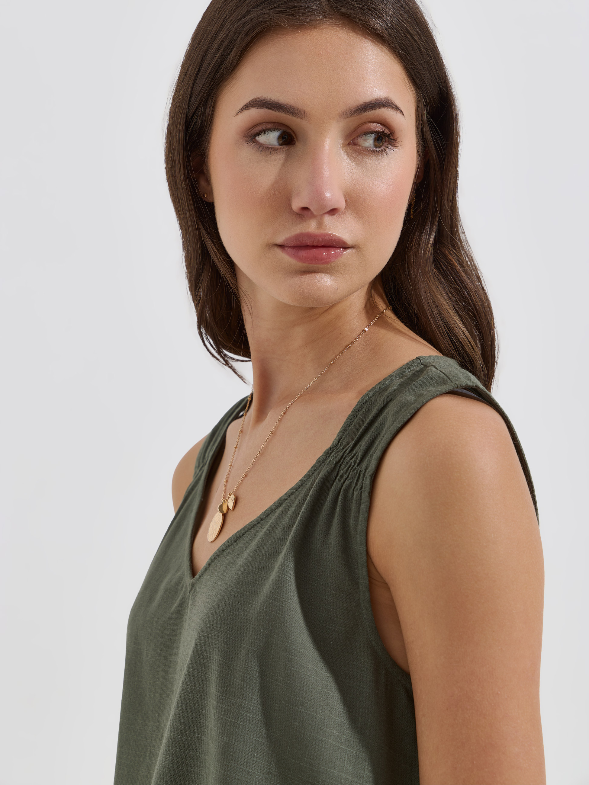 Blusa fluída de alças largas