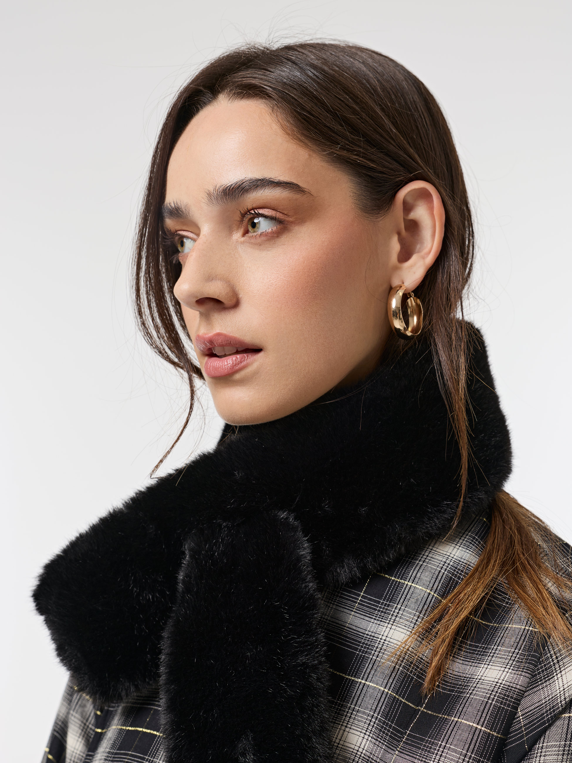 Cachecol em pelo sintético