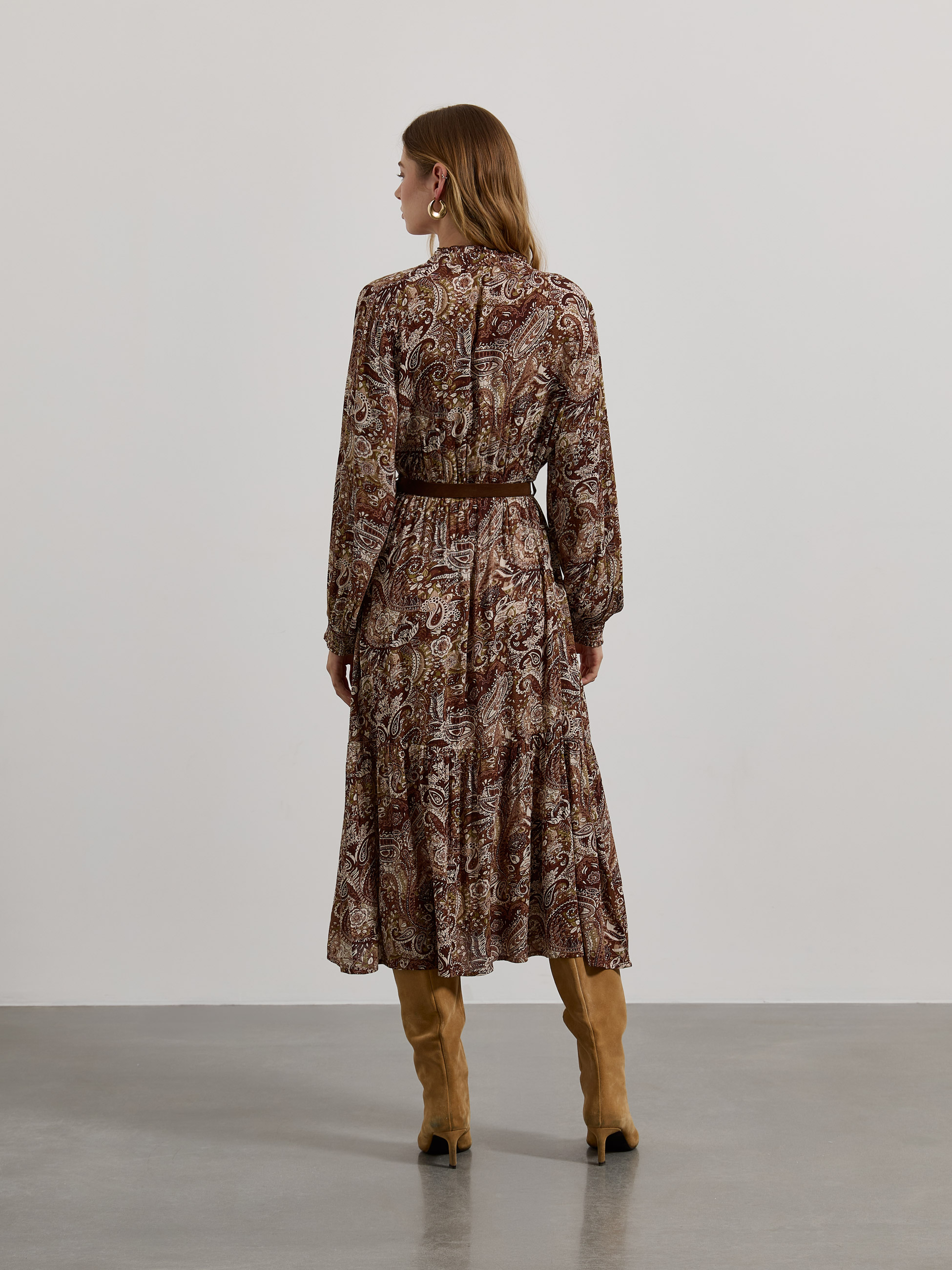 Printed midi dress with belt.