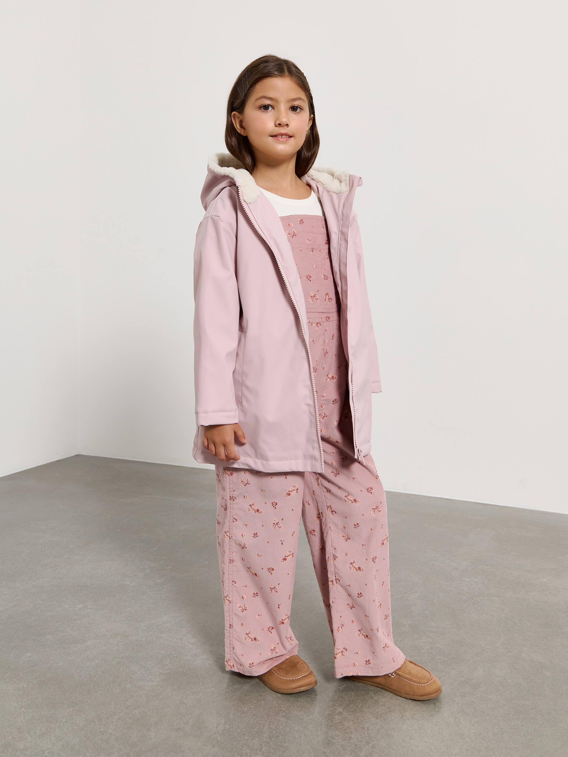 Parka com carapuço e pelo