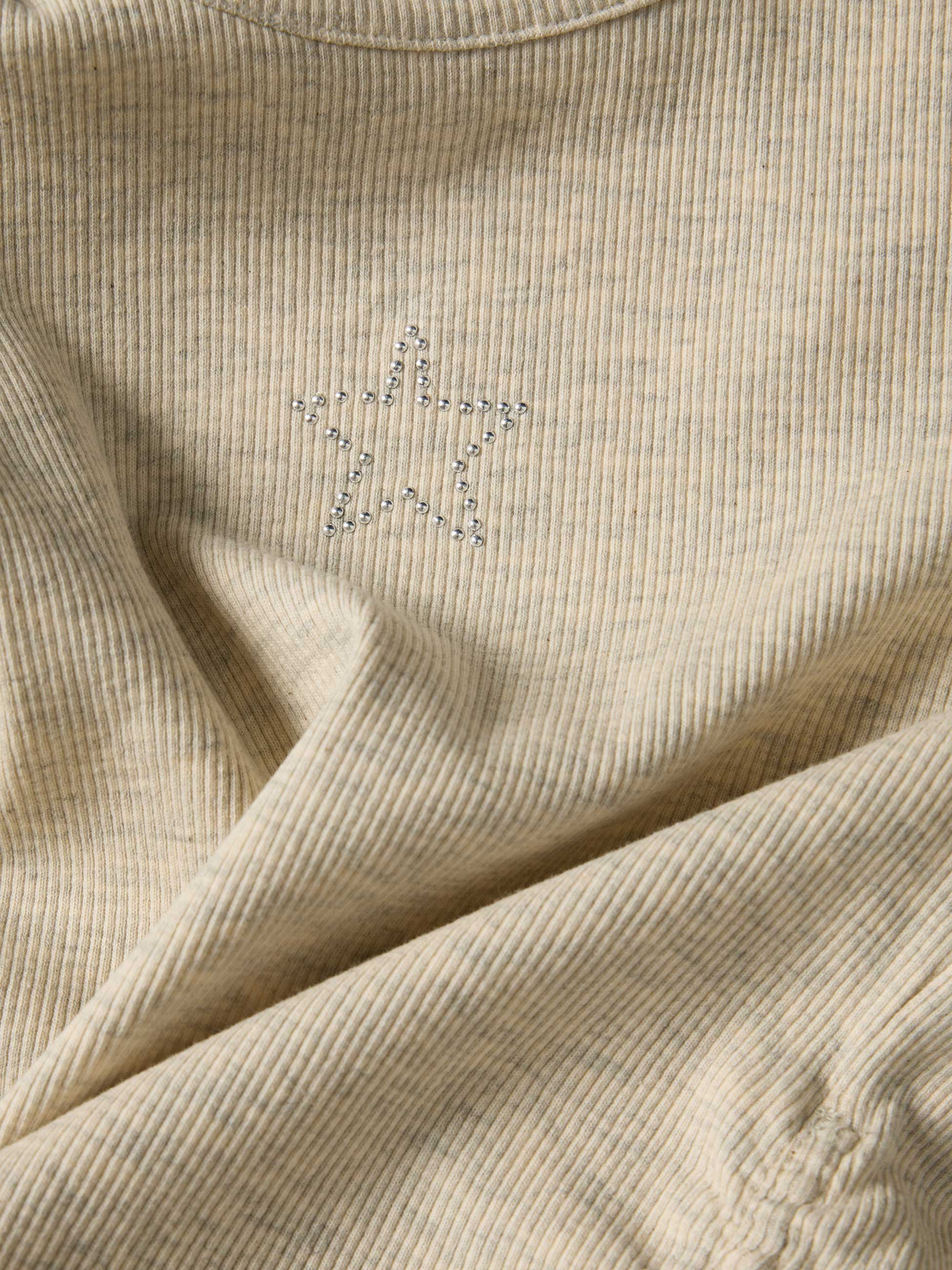 Camisola canelada com estrela
