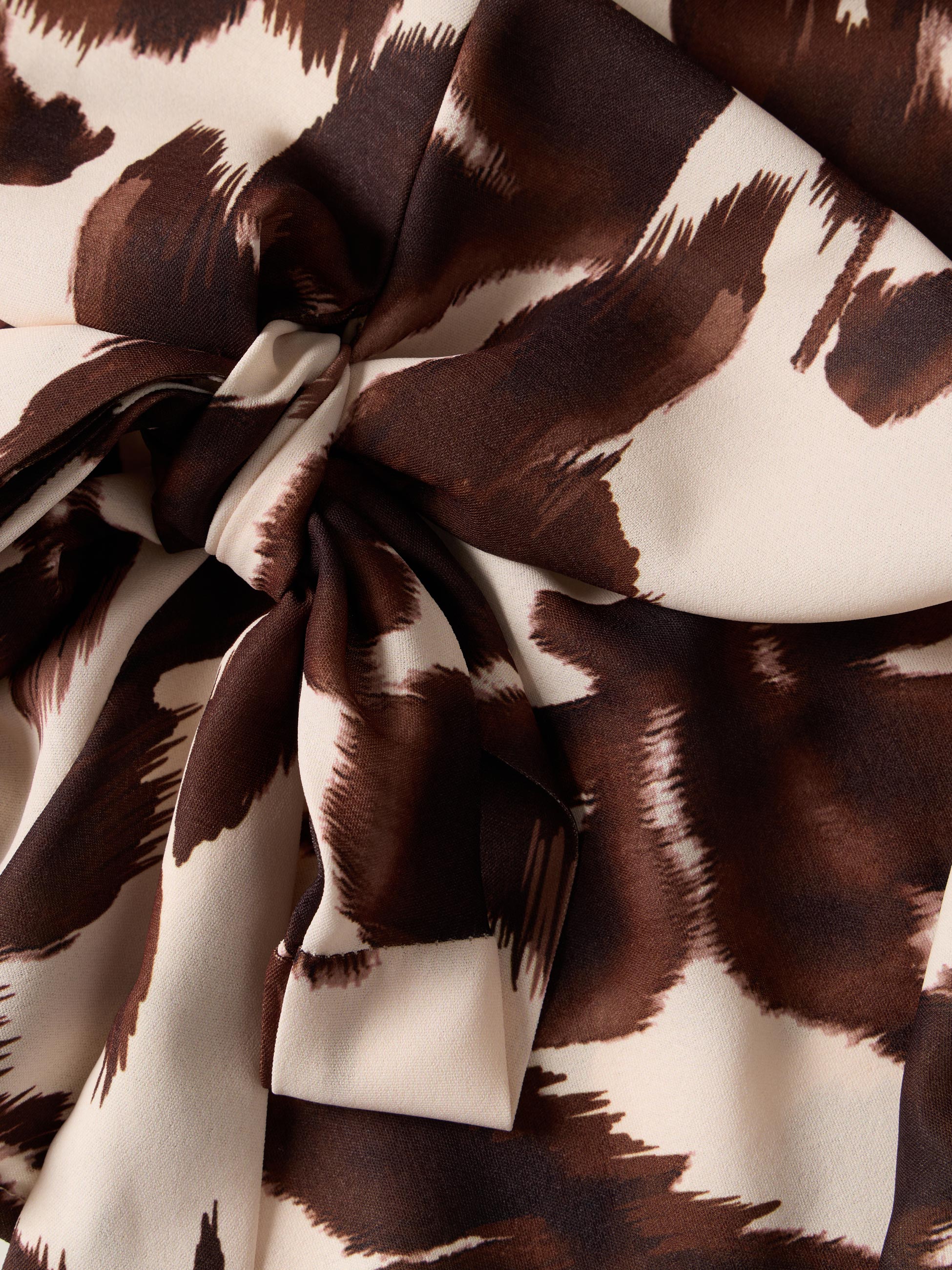 Blusa estampada com nó