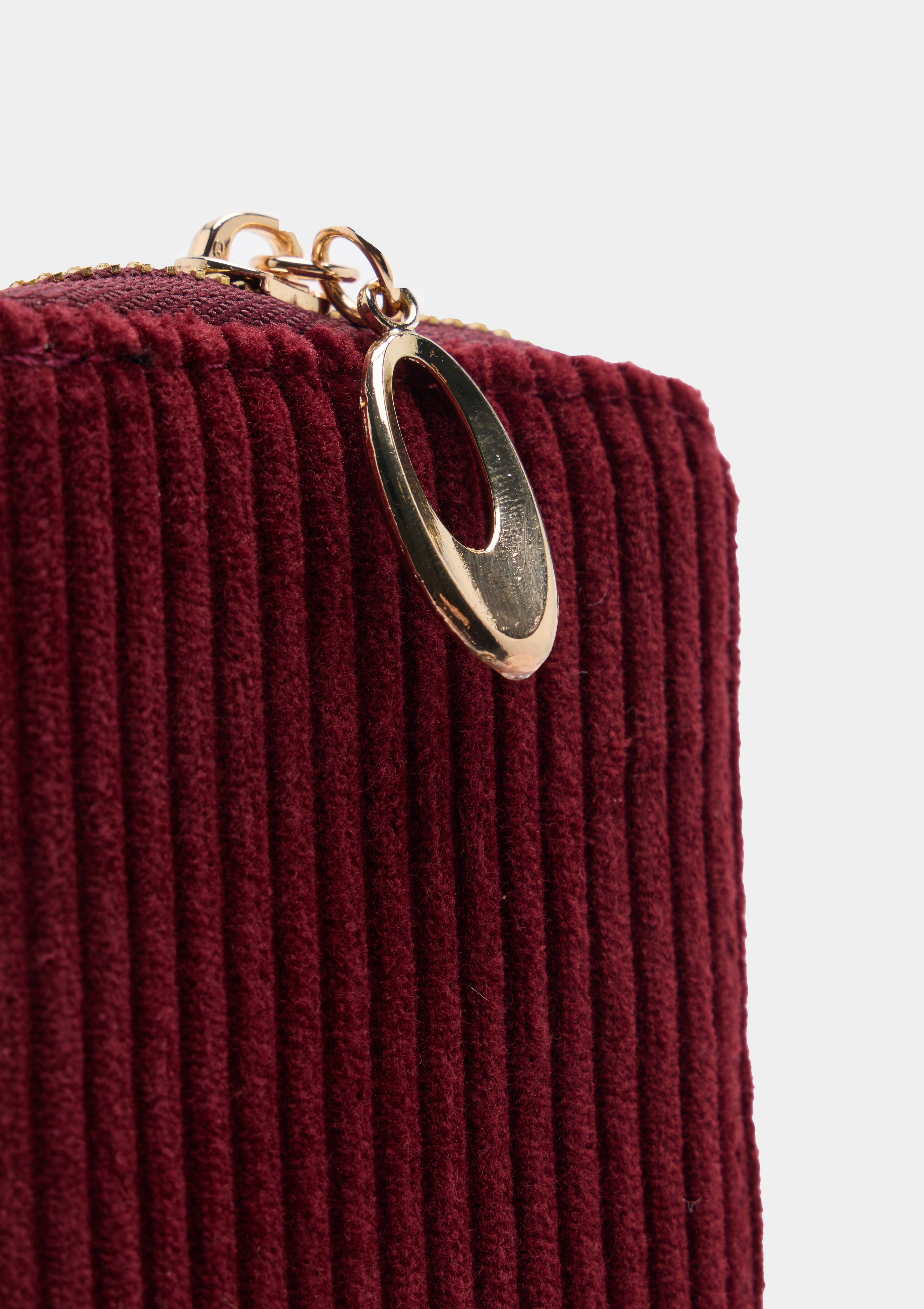 Carteira em veludo canelado