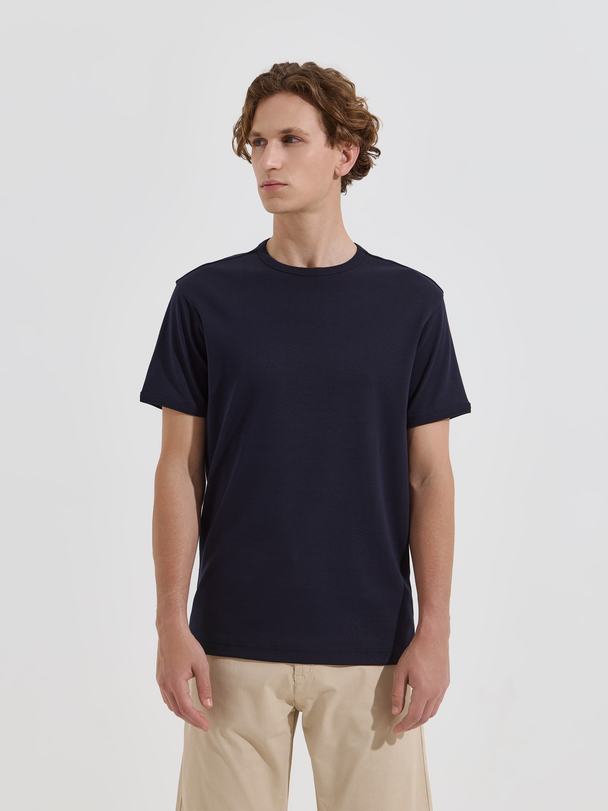 T-shirt básica em algodão