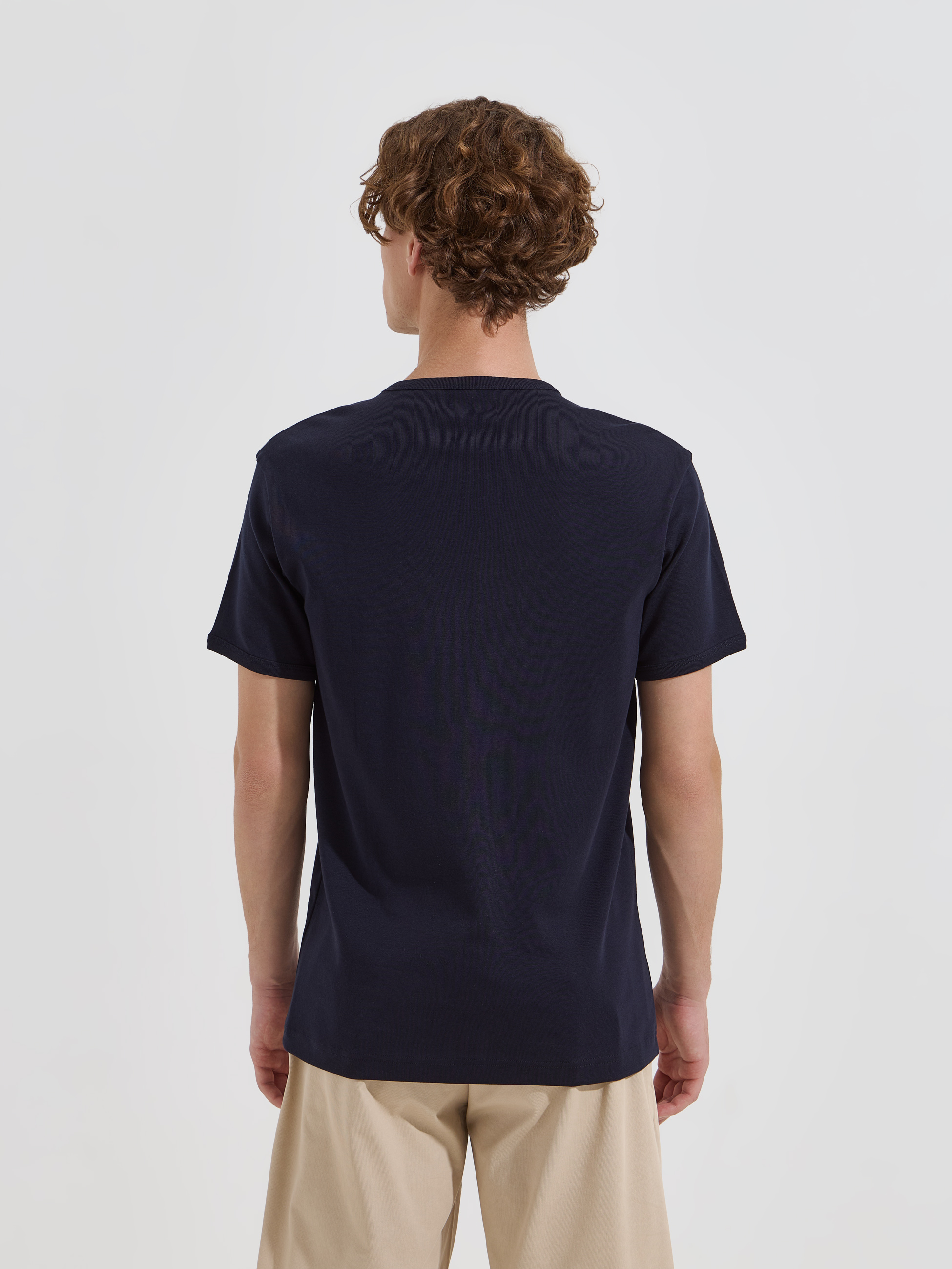 T-shirt básica em algodão