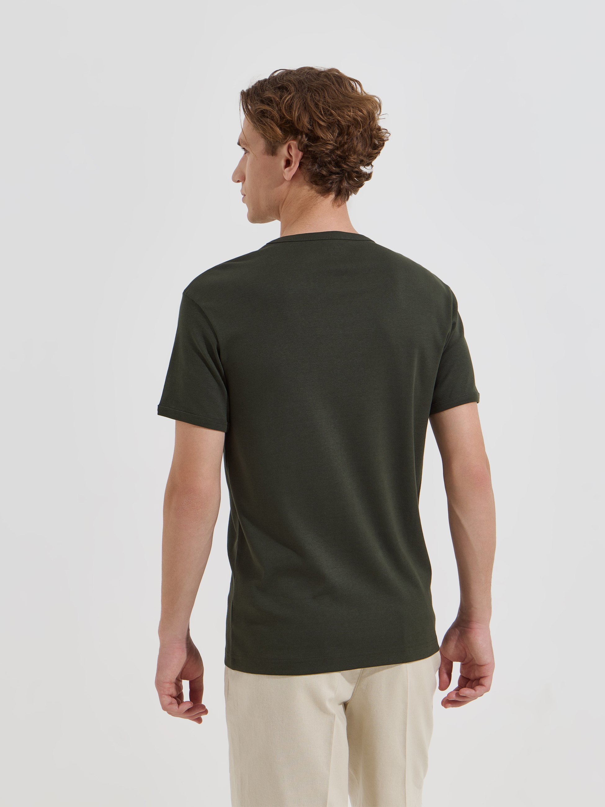 T-shirt básica em algodão