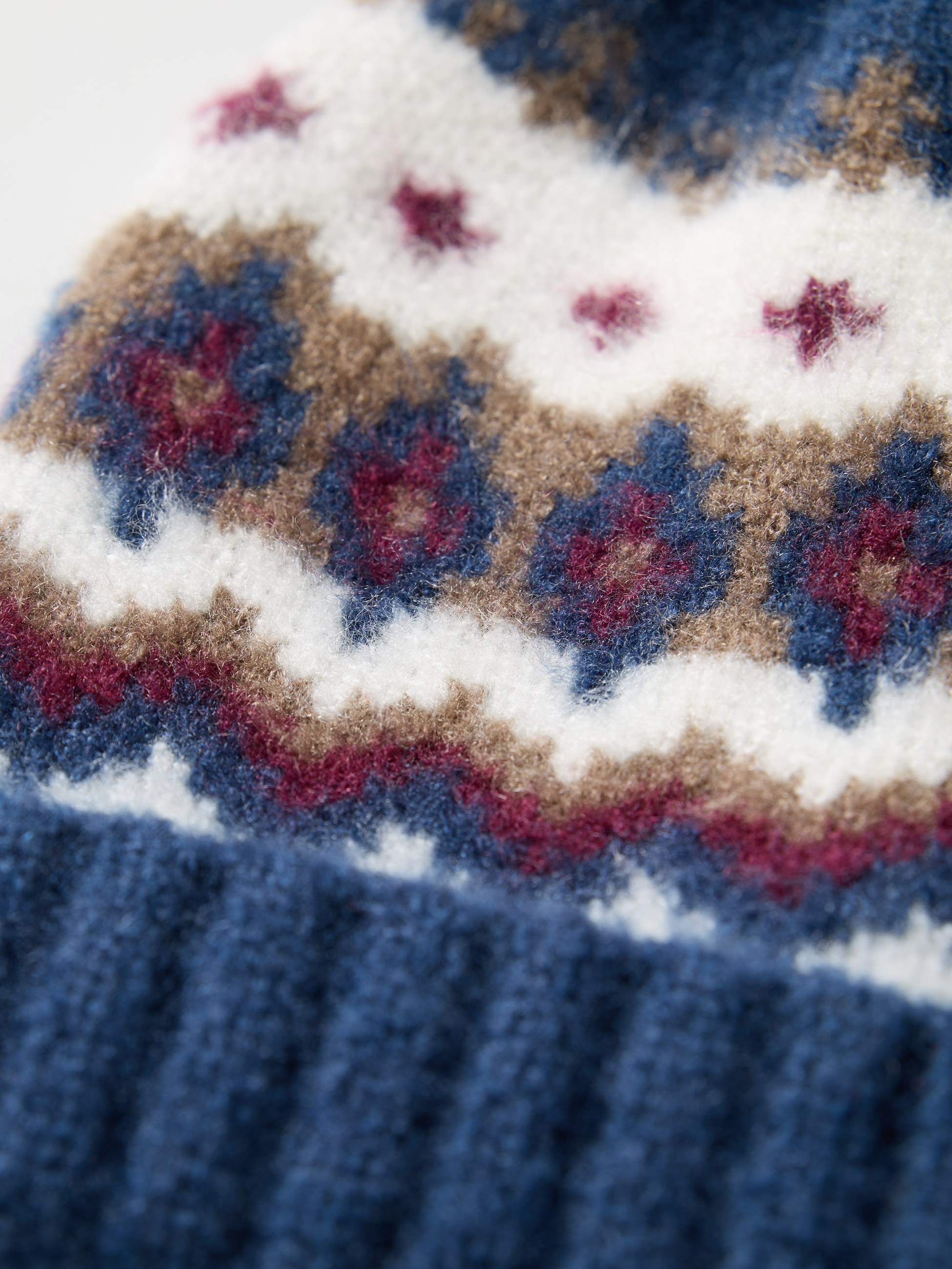 Gorro estampado com pompom