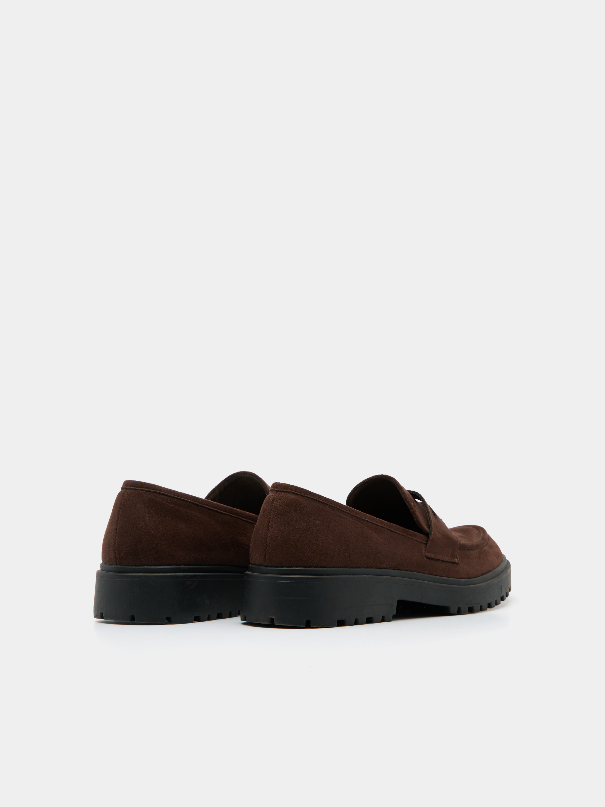 Mocassins castanhos