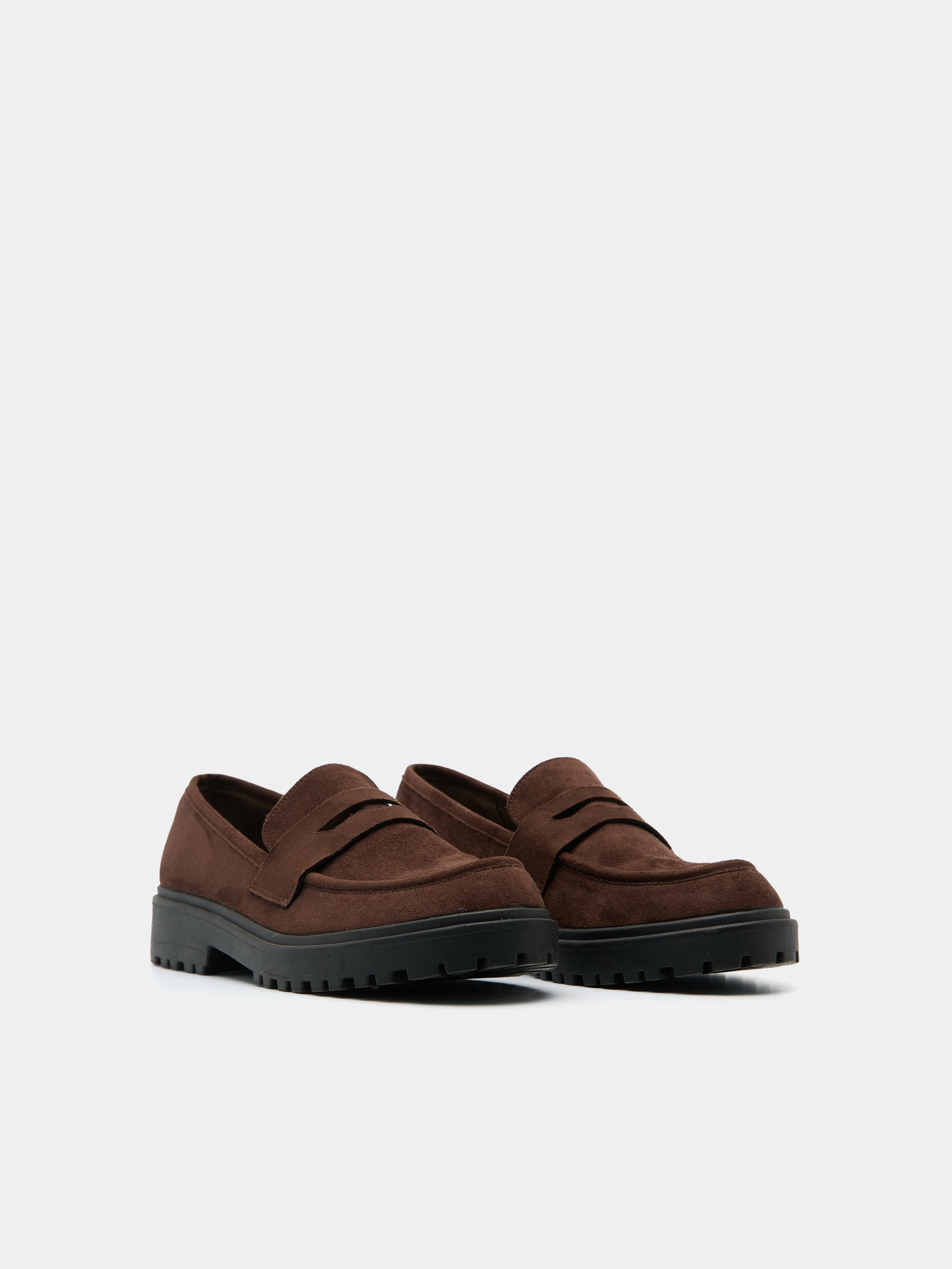 Mocassins castanhos
