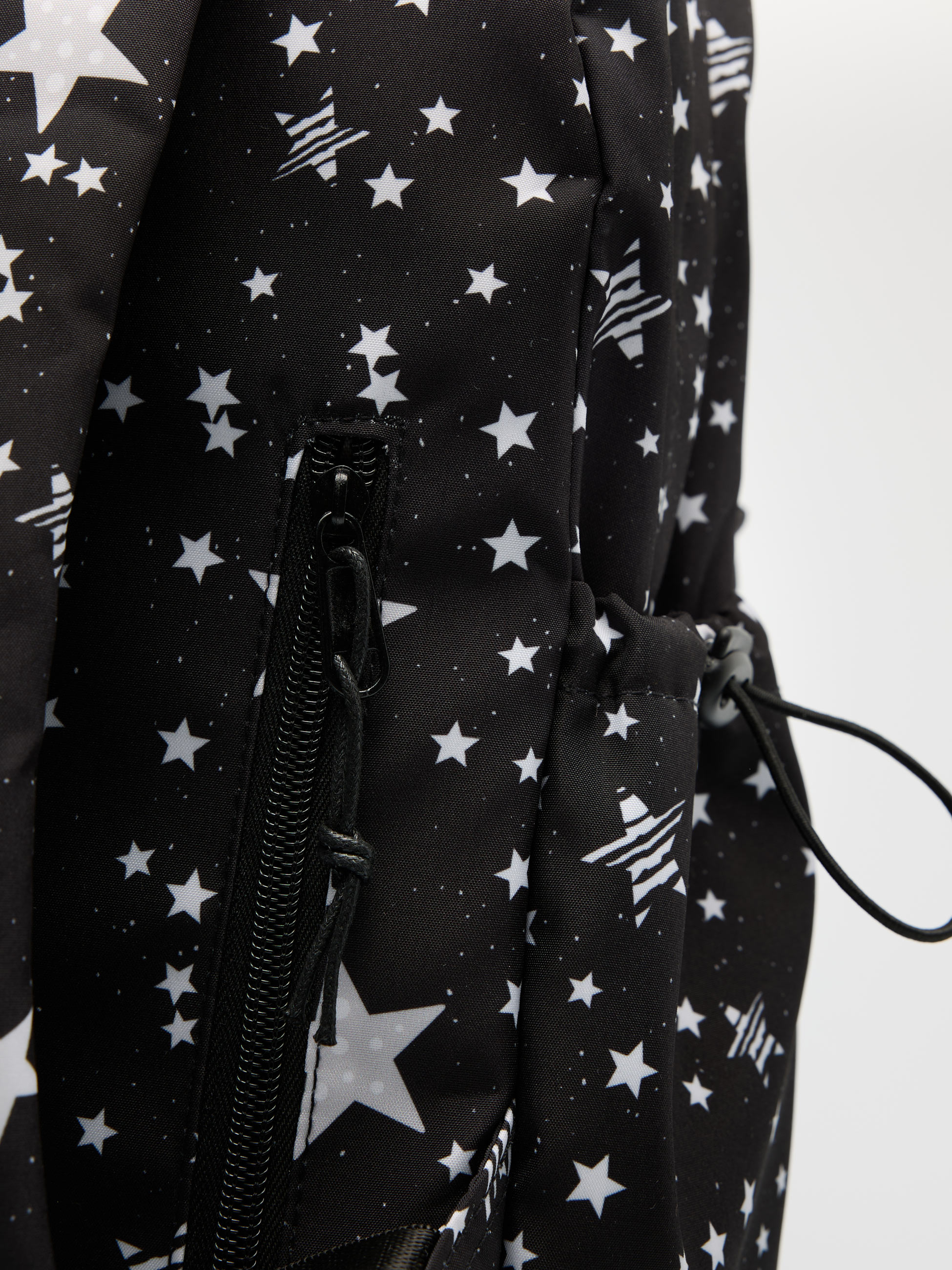 Mochila com estrelas
