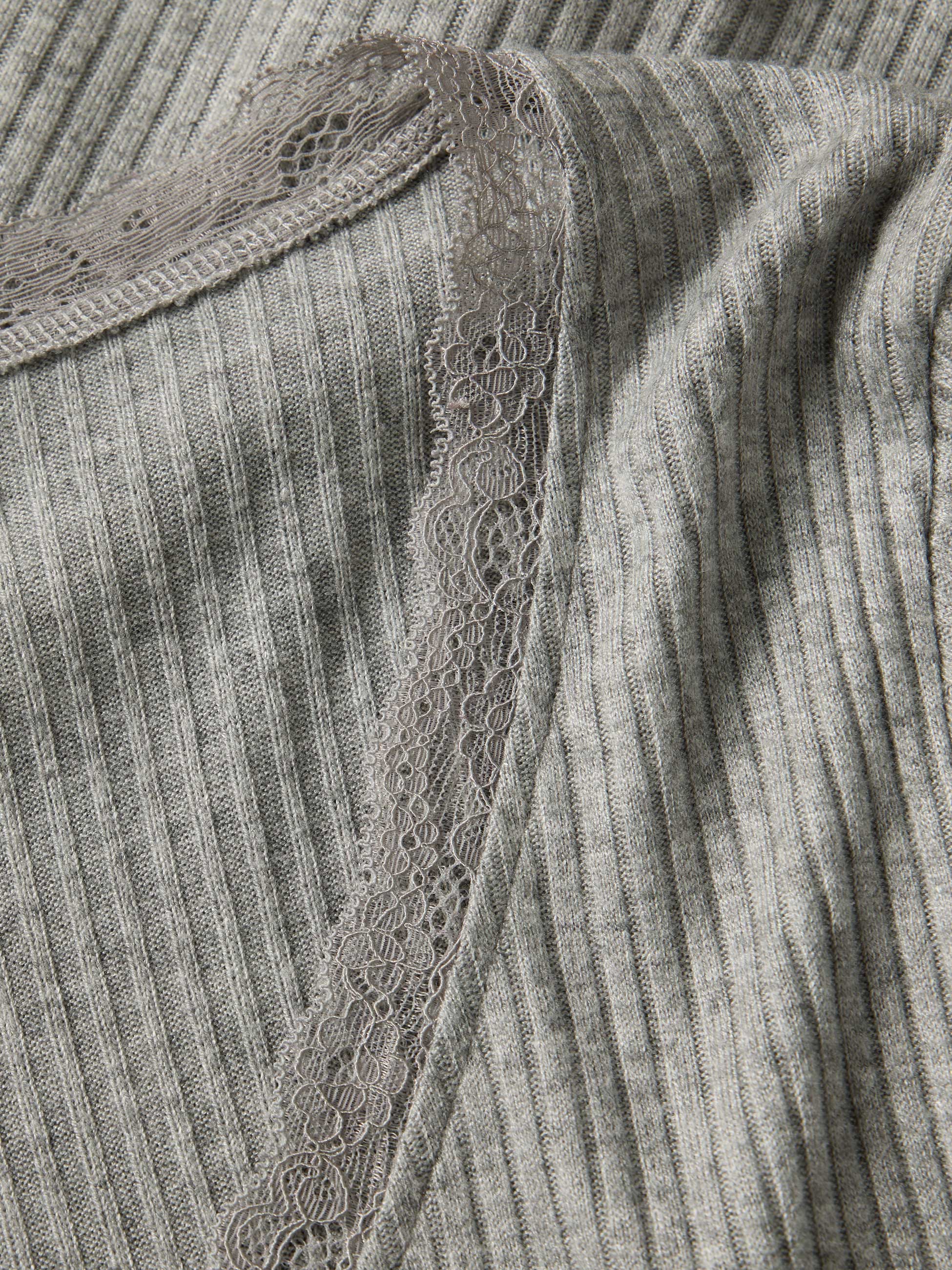 Camisola canelada com renda