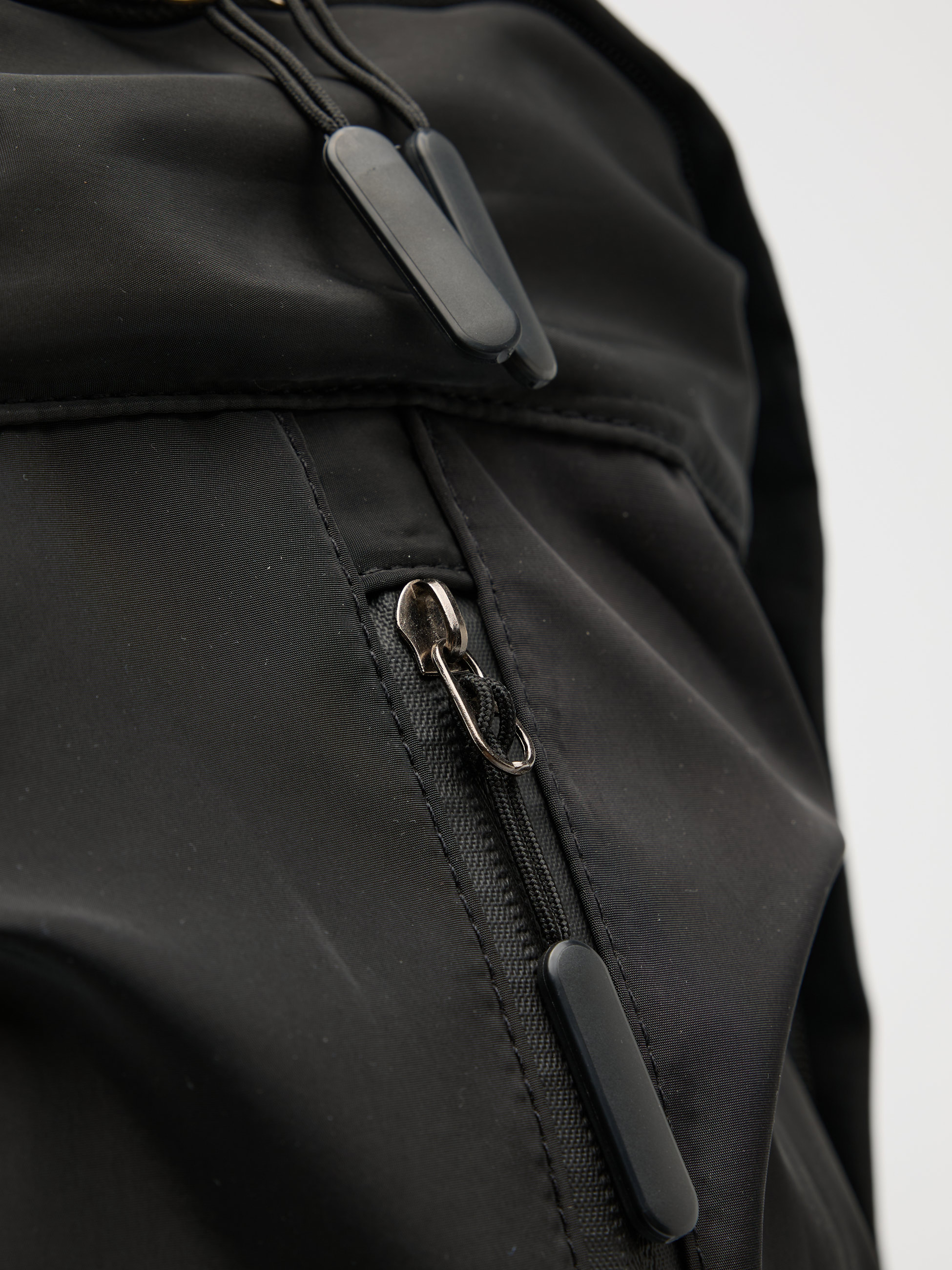 Mochila com vários bolsos