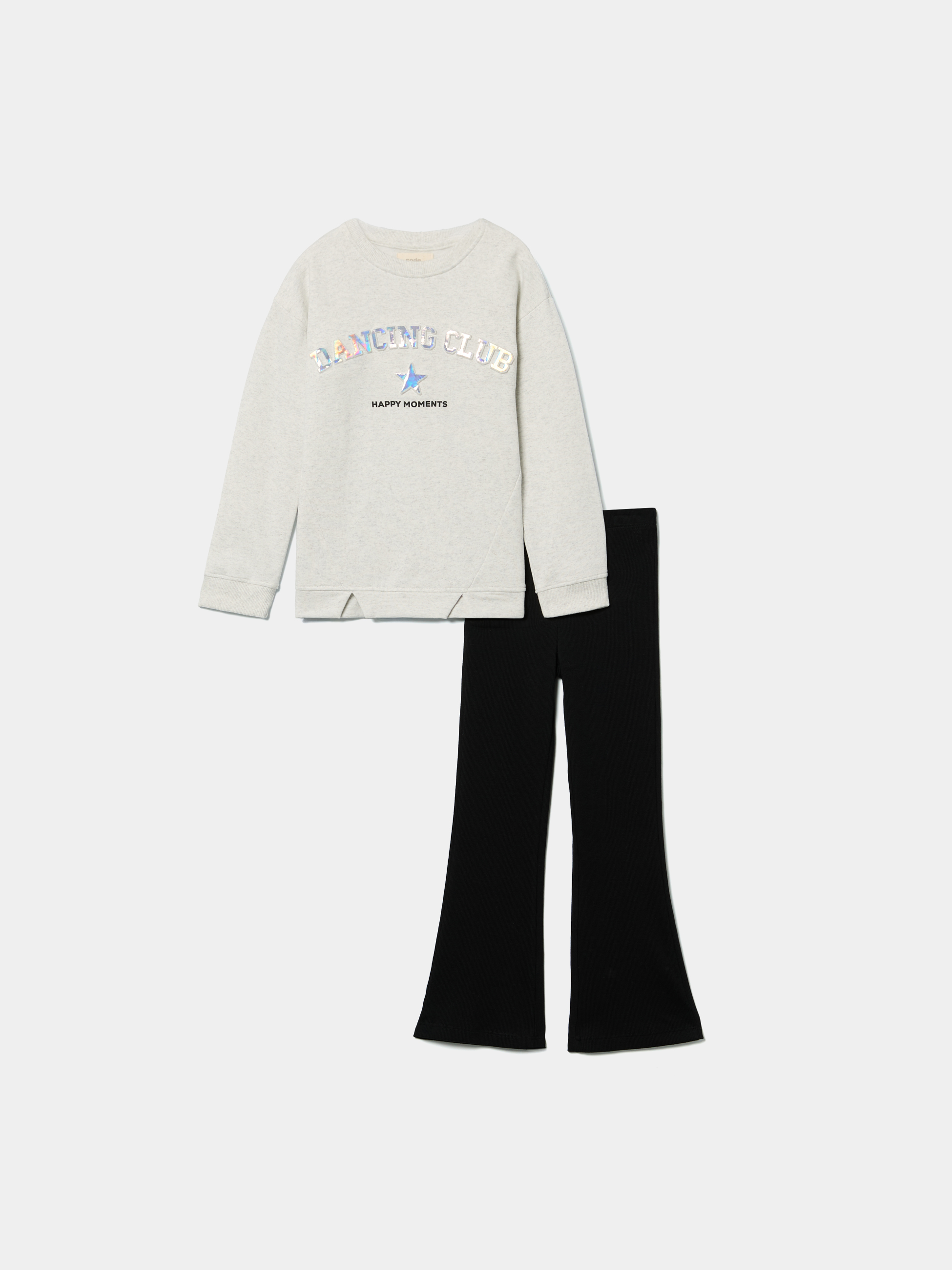 Conjunto de sweatshirt e leggings