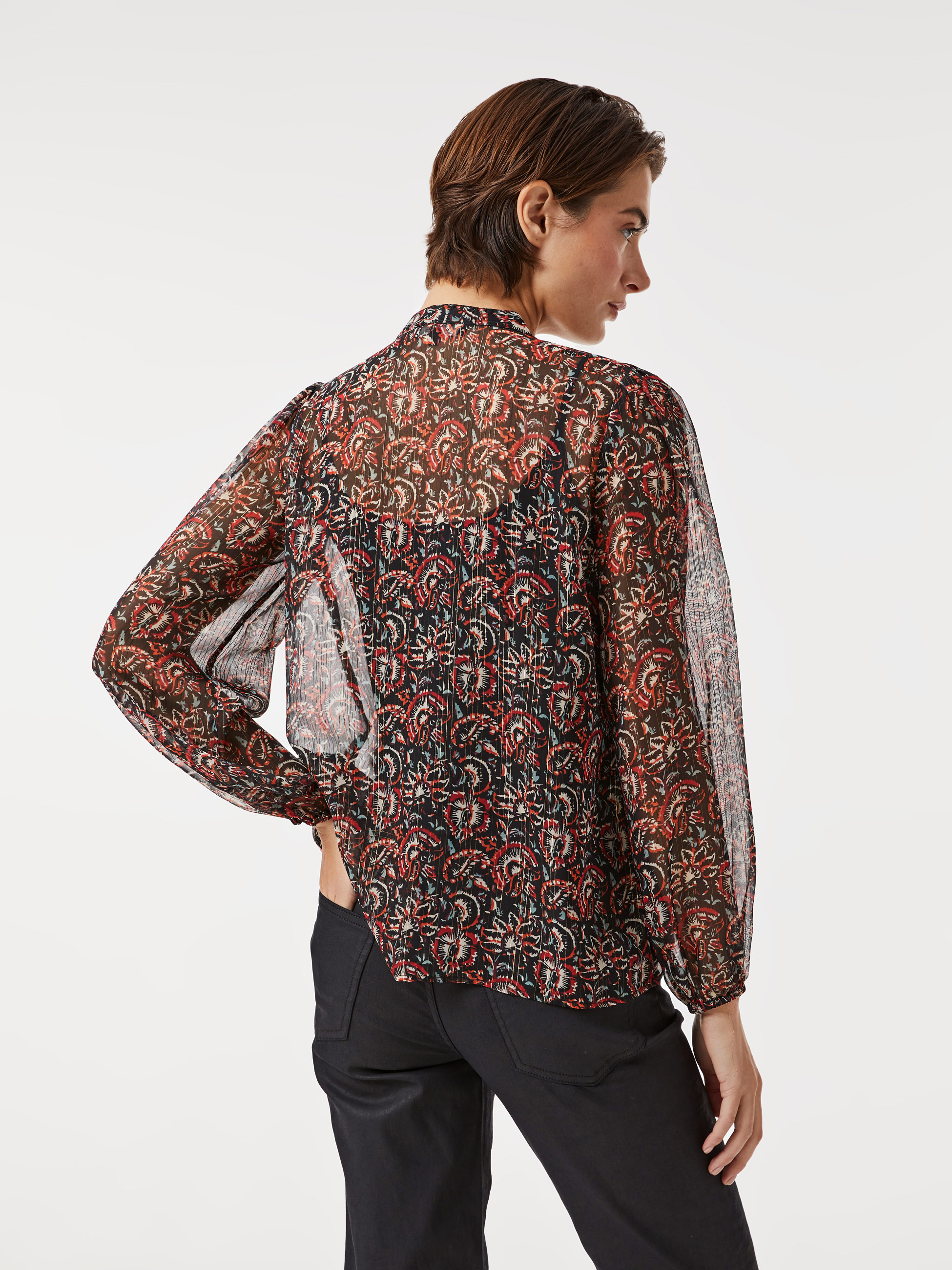 Blusa com transparência