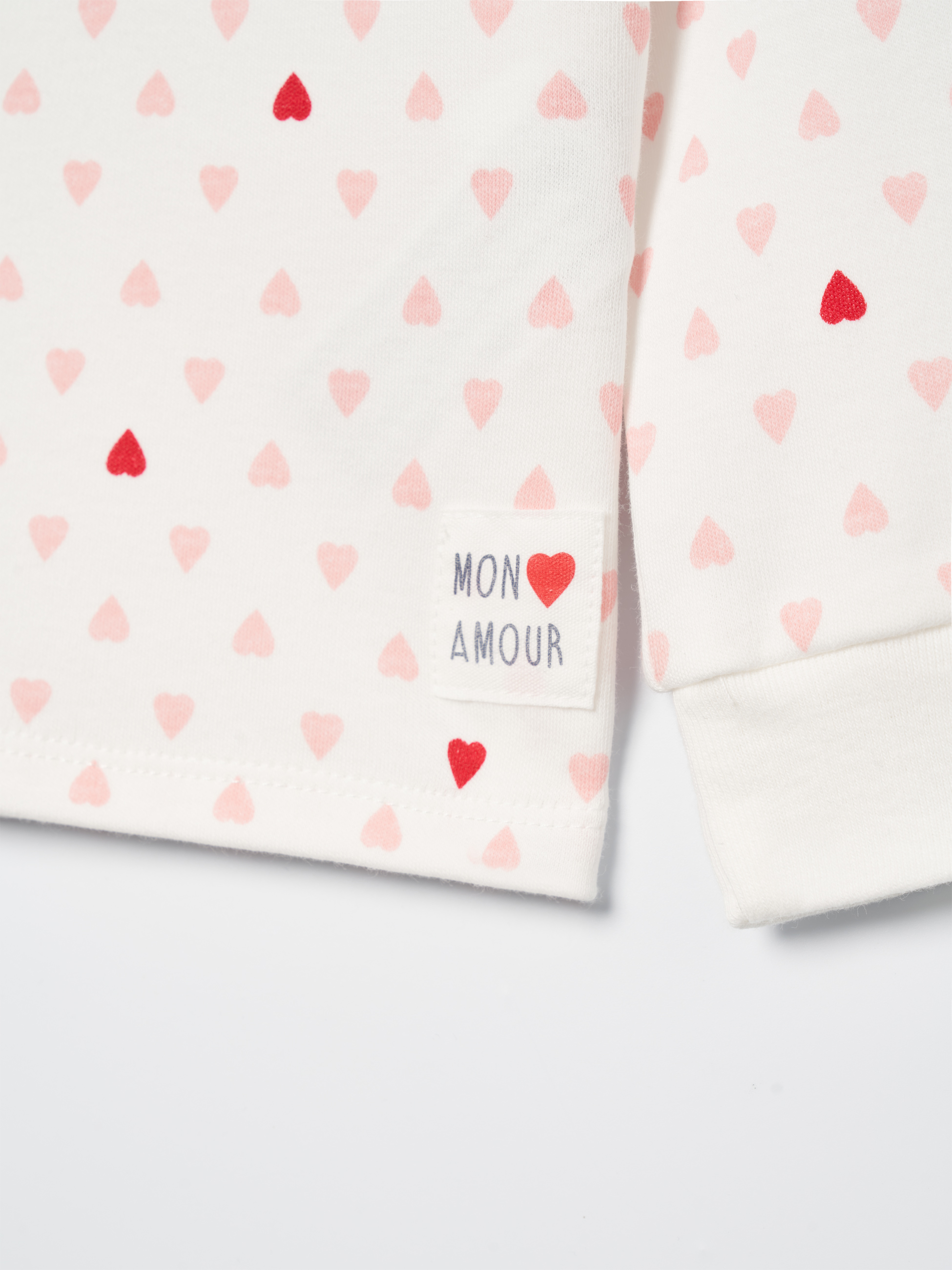 Pijama longo com corações