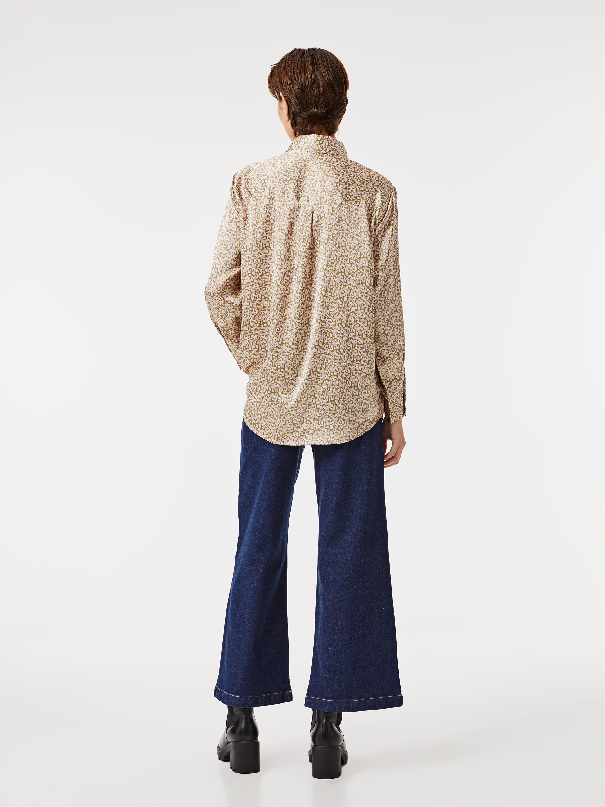 Camisa acetinada estampada