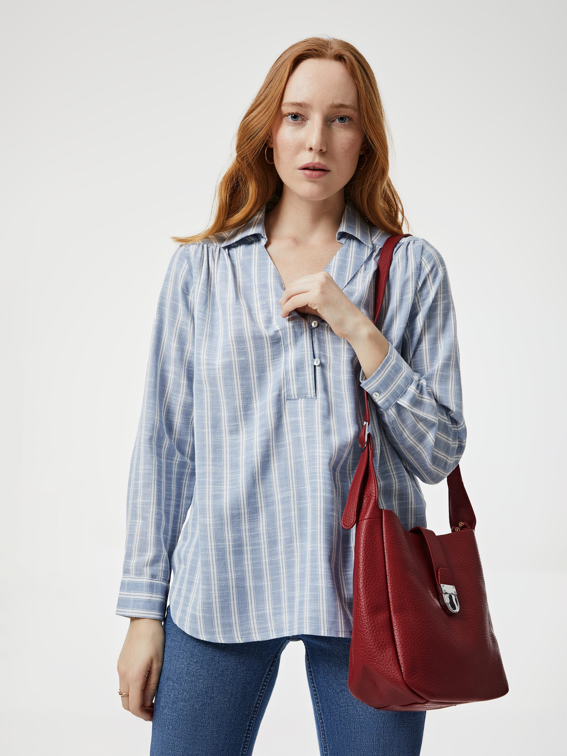 Blusa com decote em V