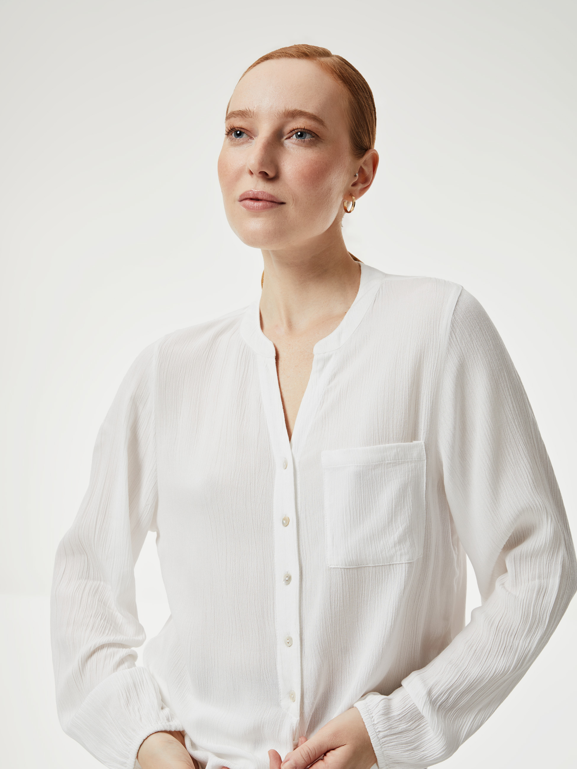 Camisa com gola mandarim