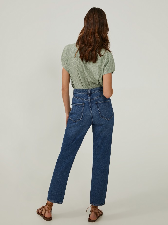 Mom fit jeans