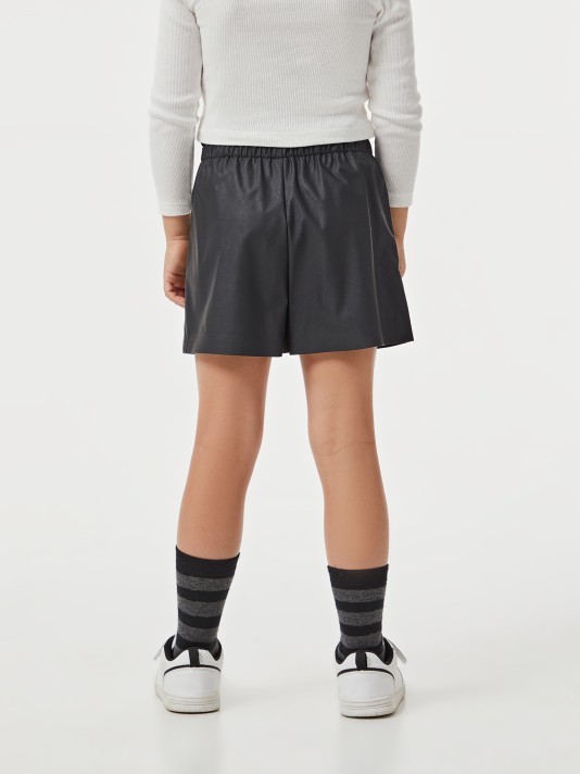 Calções efeito pele Calções efeito pele