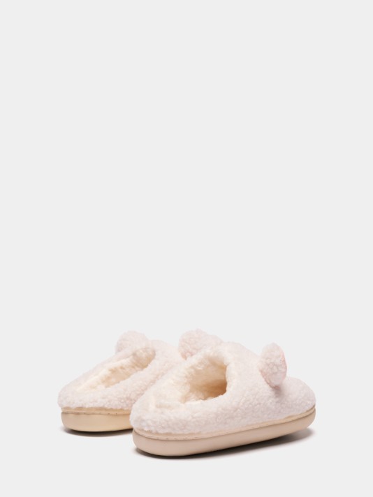 Chinelos em sherpa Chinelos em sherpa