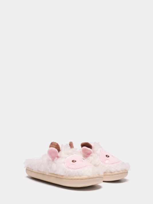 Chinelos em sherpa Chinelos em sherpa