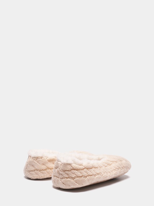 Pantufas efeito entrançado Pantufas efeito entrançado