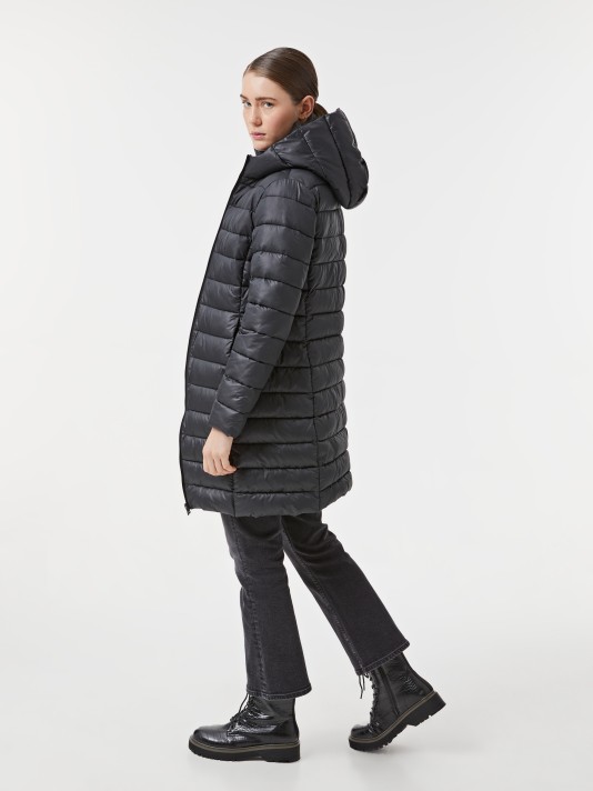 Casaco acolchoado com capuz Casaco acolchoado com capuz