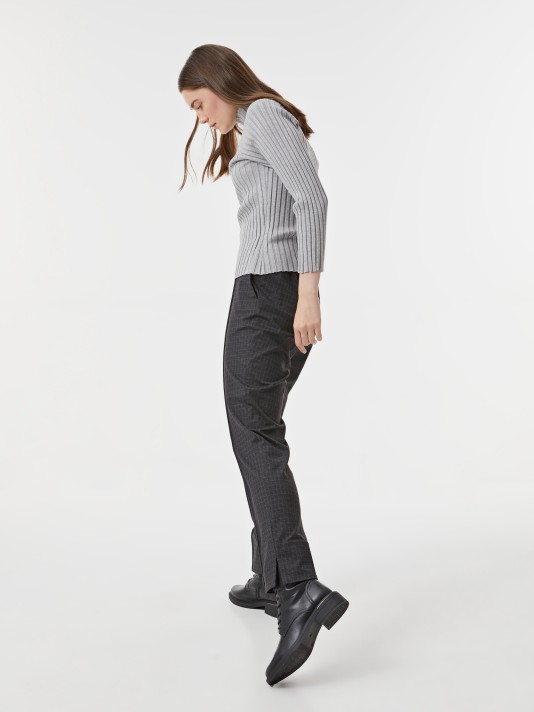 Calças vincadas Calças vincadas