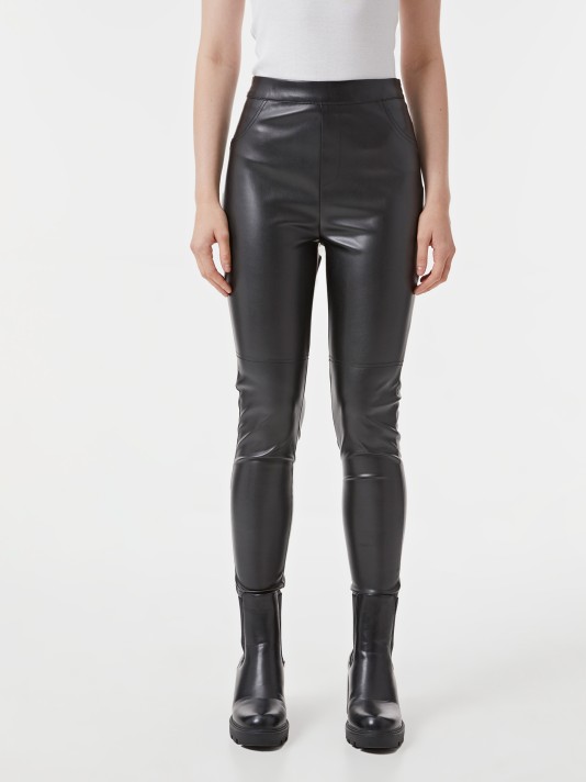 Calças efeito pele Calças efeito pele