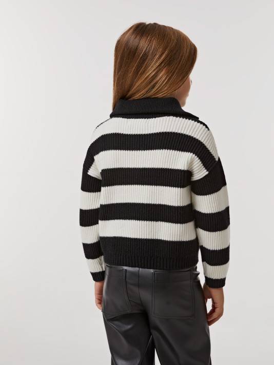 Camisola com fecho Camisola com fecho