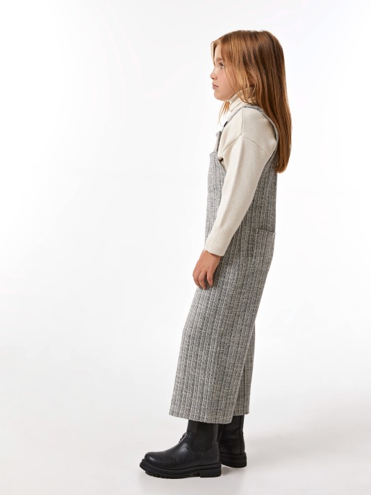 Jardineiras de malha fantasia Jardineiras de malha fantasia