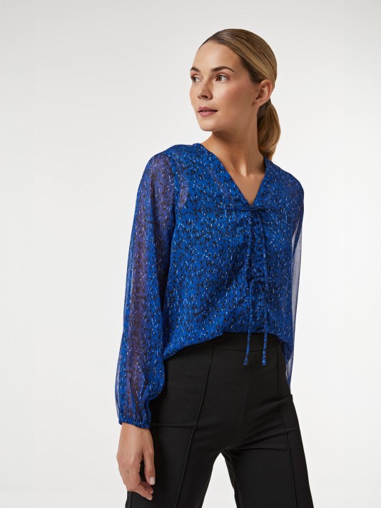 Camisa com transparncia