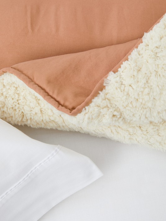 Edredão de casal com sherpa Edredão de casal com sherpa