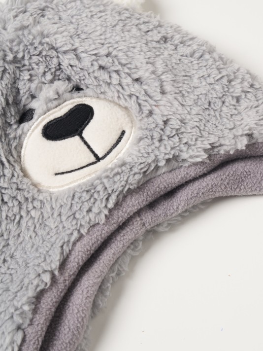 Gorro com pompons Gorro com pompons