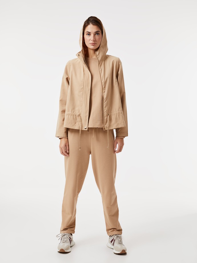 Parka com capuz