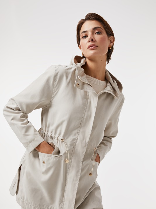 Parka com capuz